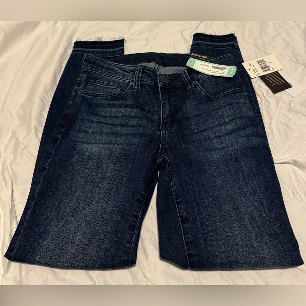 Kut from the Kloth Dayna Skinny Released Hem Jean - Indigo